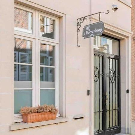 Townhouse Room Heerenhuys Eeklo Exterior foto